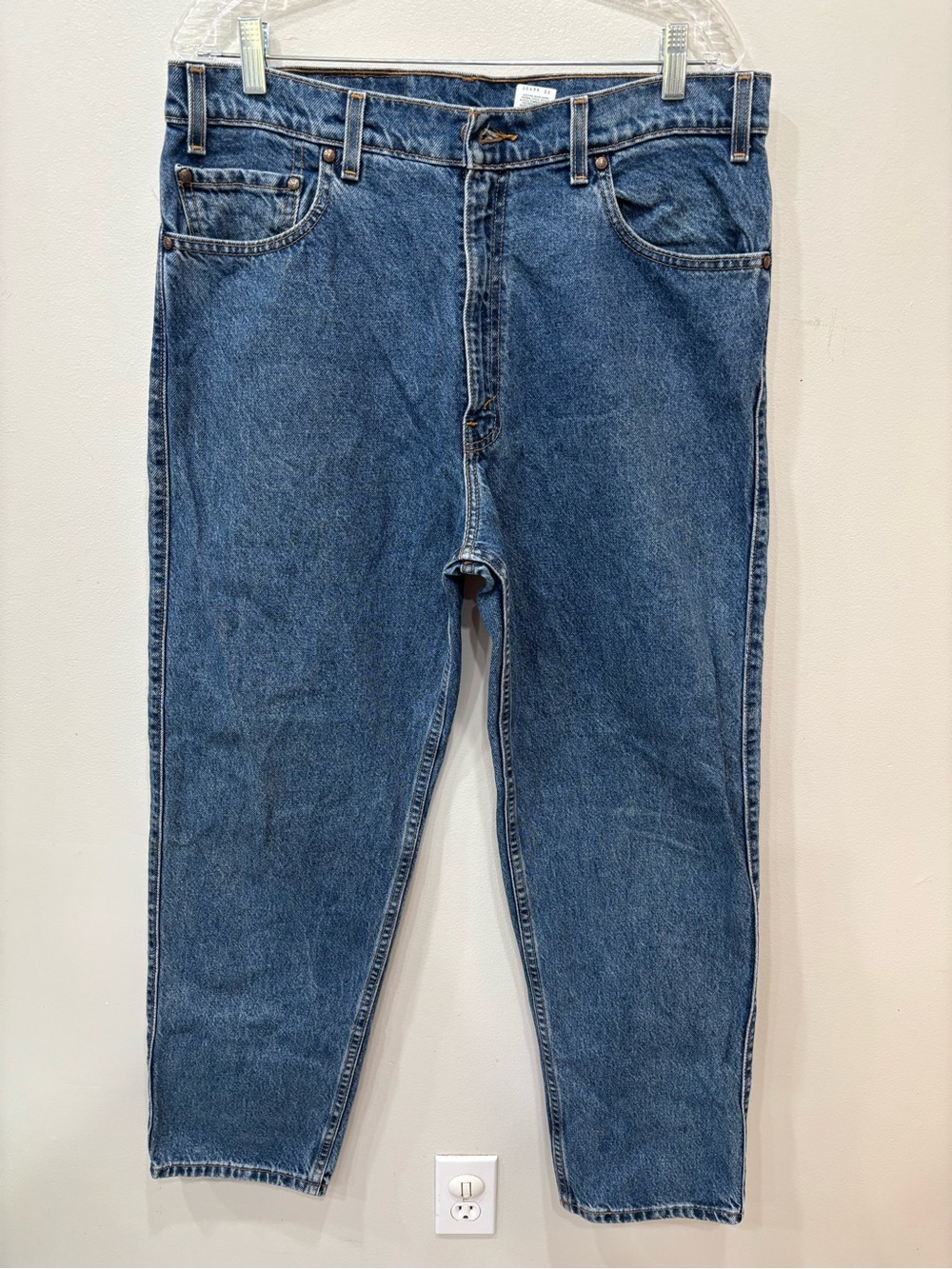 Vintage Levi’s 540 Relaxed 1998 Brown Tab Jeans Men’s Size W36/L29